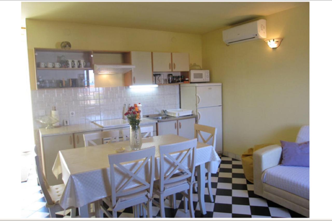 Apartment Glavica Supetar Bagian luar foto
